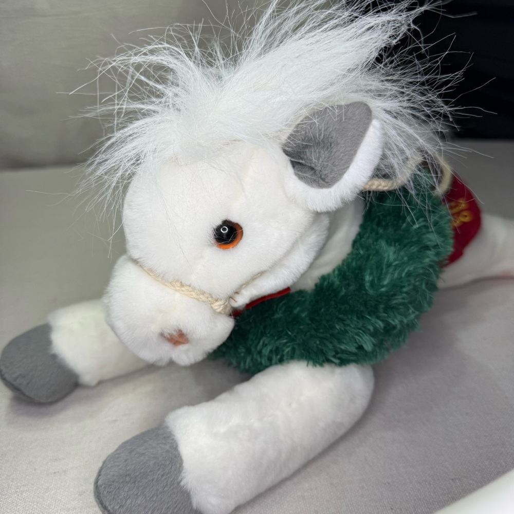 Wells Fargo Plush Horse with Wreath - 2003 - Toys R Us - Vintage - Picture 14 of 15